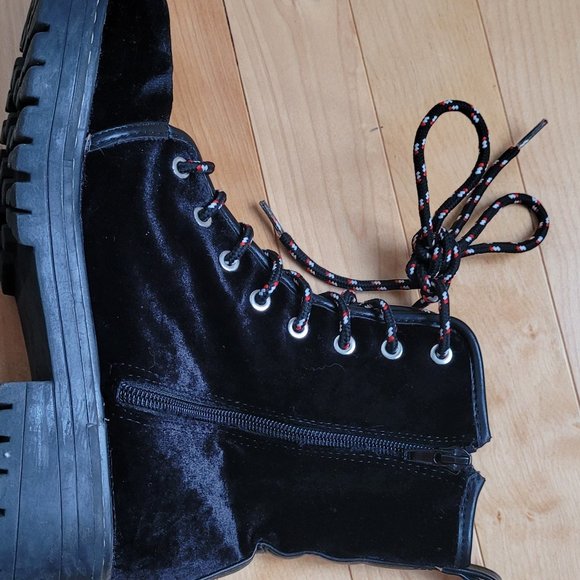 Velvet Lace-up Moto boots - Picture 8 of 9